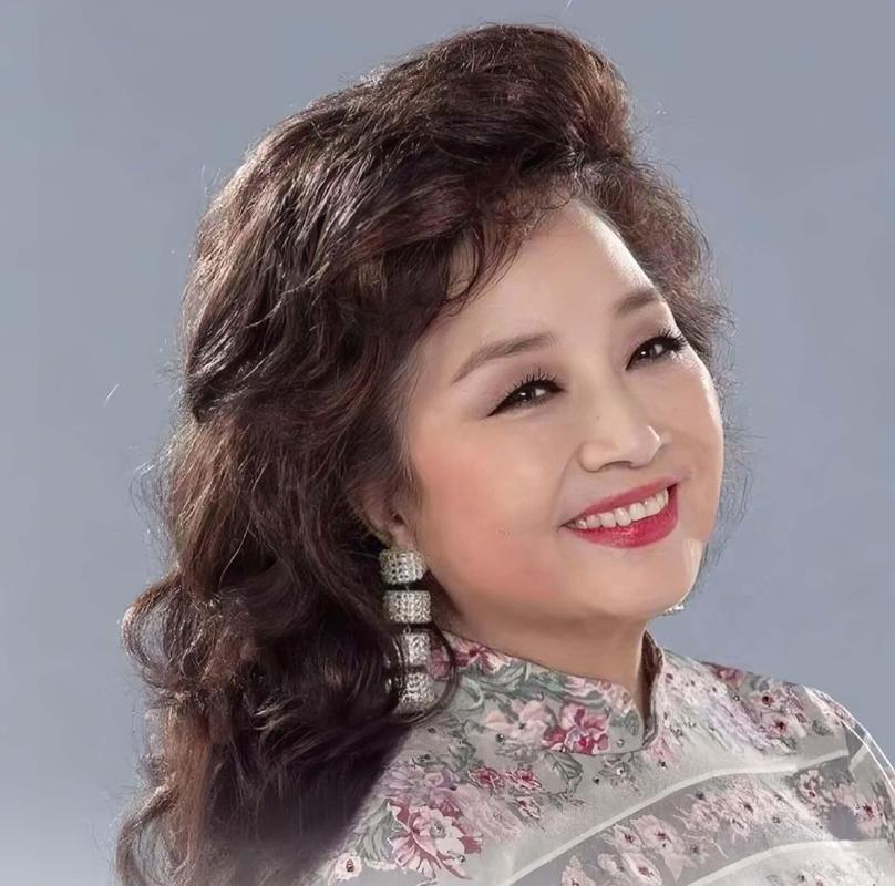 武汉籍女明星：徐小凤坚守、汪妤凌出圈