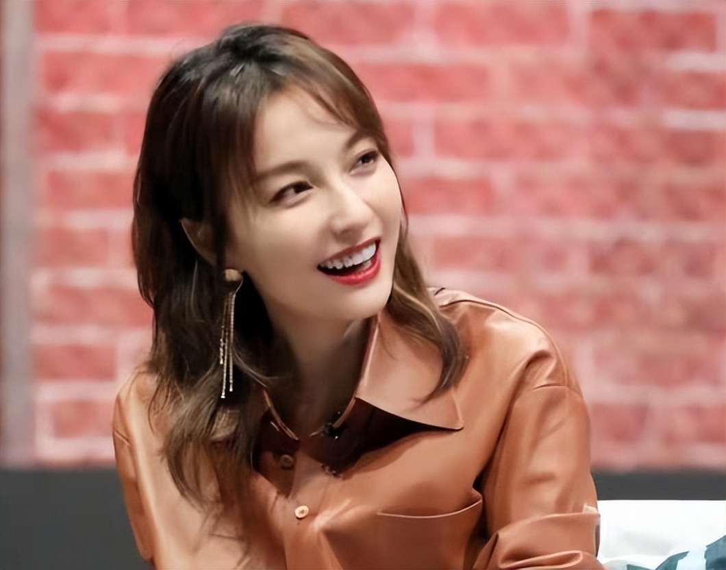 吴昕娱乐圈小说_吴昕 主持人生涯 节目转型