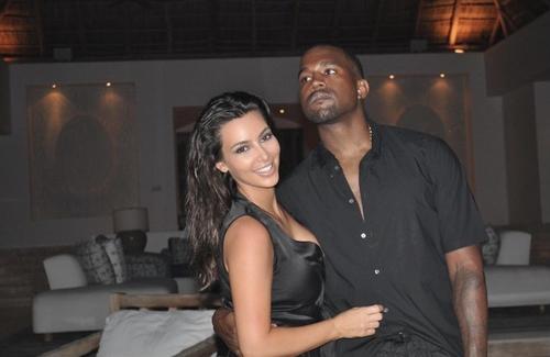 网红抽脂去世事件详情_网红老公出轨400人应对_网红辛巴八卦最新事件-