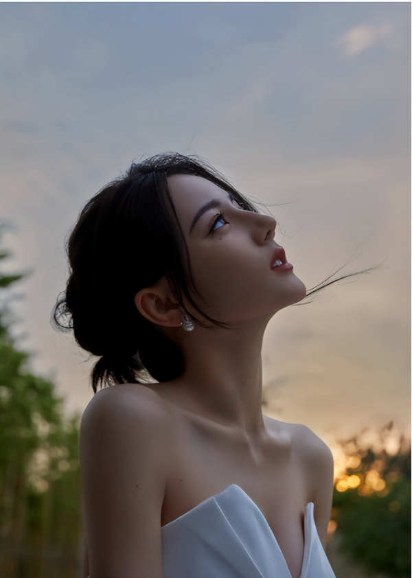 33岁迪丽热巴生病现状_明星热点迪丽热巴,_内娱女明星健康问题